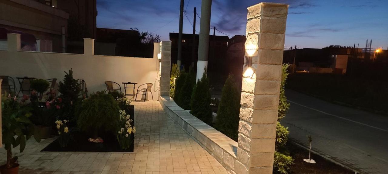 Casa Andi Apartment นาโวดาริ ภายนอก รูปภาพ
