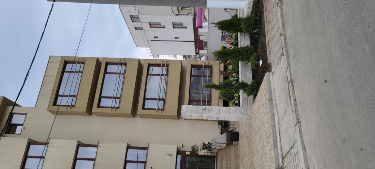 Casa Andi Apartment นาโวดาริ ภายนอก รูปภาพ
